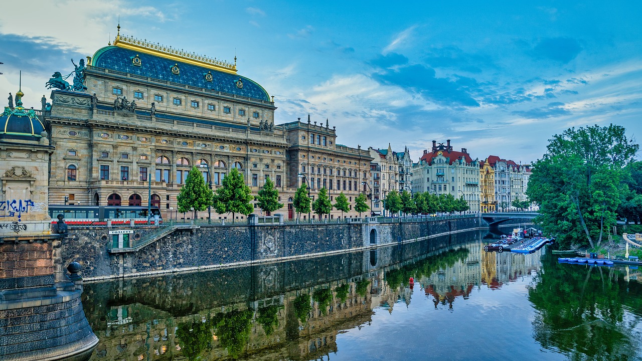 Why Prague is Ideal for History and Culture Enthusiasts